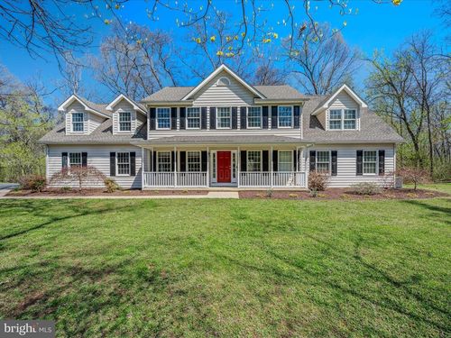 135 Deep Woods Trl, SHEPHERDSTOWN, WV, 25443-3651 | Card Image