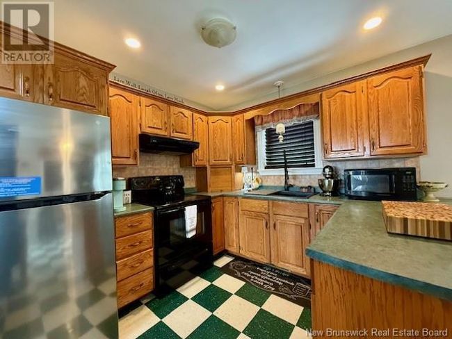 7 4 Rte, House other with 3 bedrooms, 3 bathrooms and null parking in Harvey York Co NB | Image 8