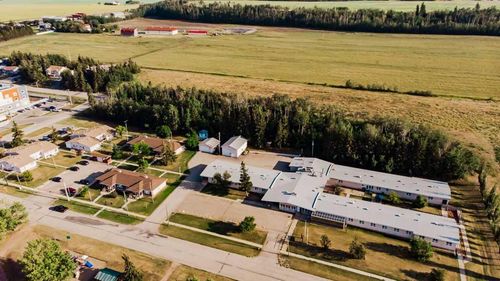 {{alt}} | Card Image