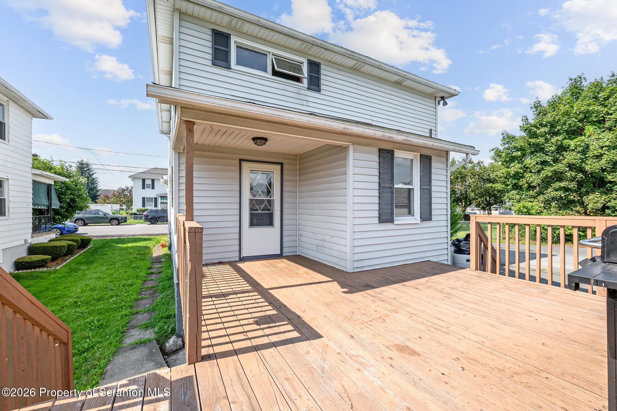 Residential in Throop 3