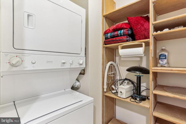 1-424 - 15101 Interlachen Dr, Condo with 2 bedrooms, 2 bathrooms and null parking in SILVER SPRING MD | Image 18
