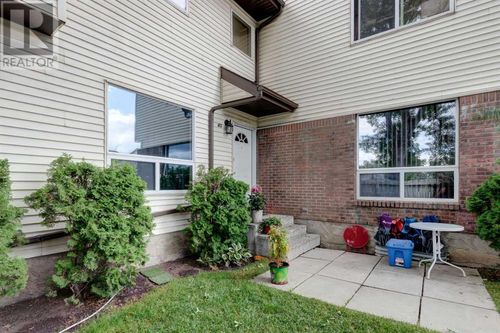 57-32 Whitnel Crt Ne, Calgary, AB, T1Y5E3 | Card Image