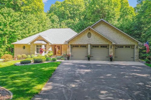 4146 Don Circle, GREEN BAY, WI, 54229 | Card Image
