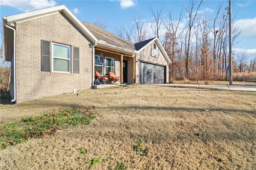 8 Crawley Ln, Bella Vista, AR, 72714-4057 | Card Image