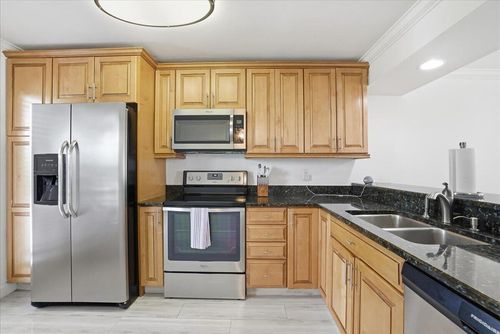 205-16 Royal Palm Way, Boca Raton, FL, 33432-8757 | Card Image