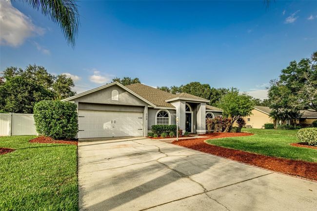 Large driveway | Image 79