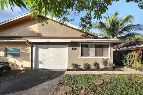 6533 Harbour Rd, North Lauderdale, FL, 33068-3841 | Card Image