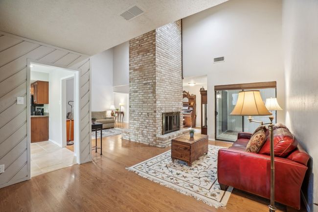 4 Royal Oaks Blvd, House other with 3 bedrooms, 2 bathrooms and null parking in Hickory Creek TX | Image 11