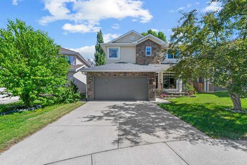 139 Douglasdale Pt Se, Calgary, AB, T2Z3B4 | Card Image