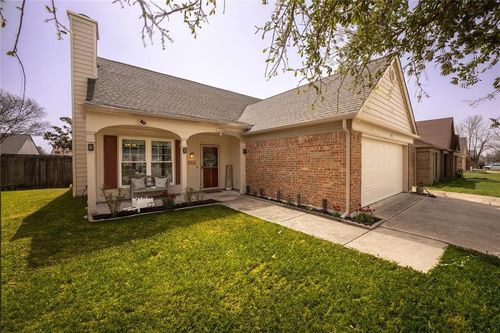 3824 Huckleberry Dr, Fort Worth, TX, 76137-1012 | Card Image