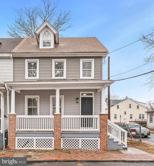 46 White St, MOUNT HOLLY, NJ, 08060-1724 | Card Image