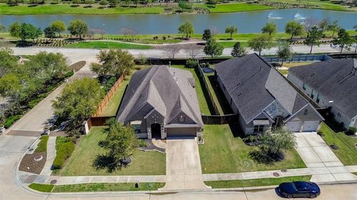 9803 Faulkner Trl, Iowa Colony, TX, 77583-1519 | Card Image
