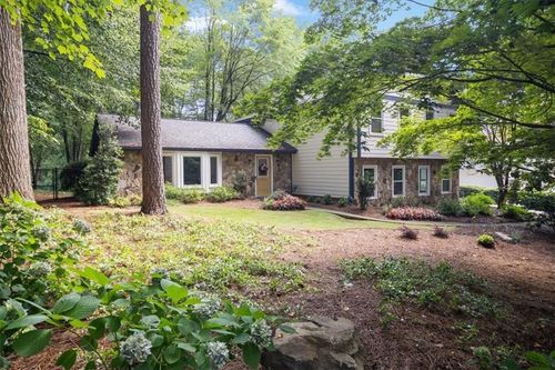 4989 Kings Wood Dr Ne, Roswell, GA, 30075-4010 | Card Image