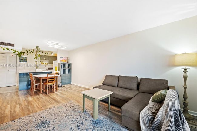 APT-504 - 740 E Ocean Ave, Condo with 1 bedrooms, 2 bathrooms and null parking in Boynton Beach FL | Image 13