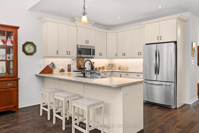 25 Durham Rd, House attached with 2 bedrooms, 2 bathrooms and 2 parking in Bracebridge ON | Image 21