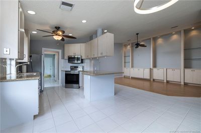 1855 Sw Springfield Court, Home with 2 bedrooms, 2 bathrooms and 2 parking in Palm City FL | Image 2