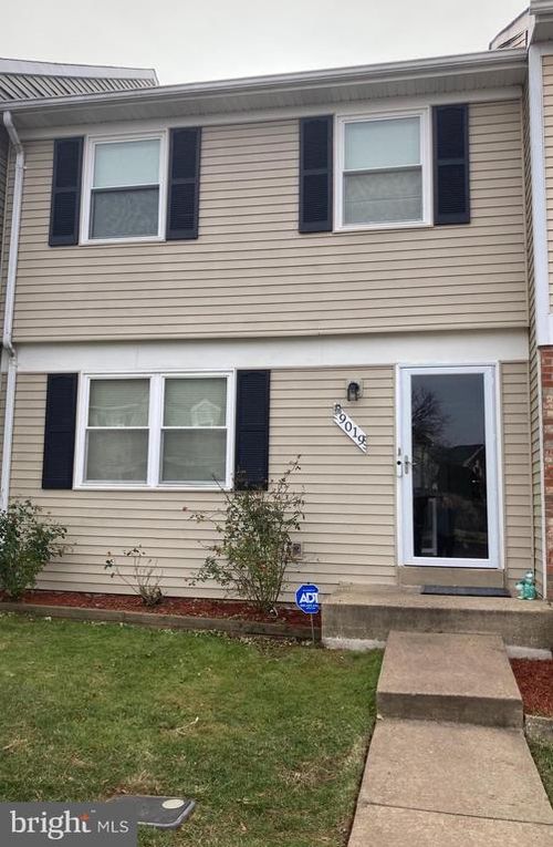 9019 Whispering Pine Ct, MANASSAS, VA, 20110-4886 | Card Image