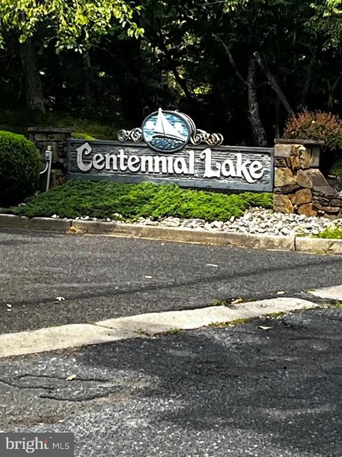 150 W Centennial Dr, MEDFORD, NJ, 08055-8124 | Card Image