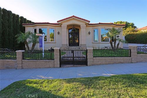 831 E Orange Grove Ave, Burbank, CA, 91501 | Card Image