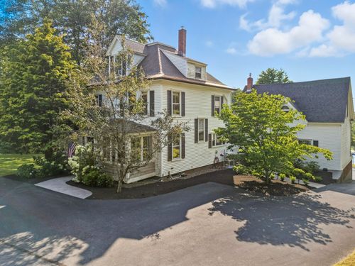 186 Foreside Road, Cumberland, ME, 04110 | Card Image