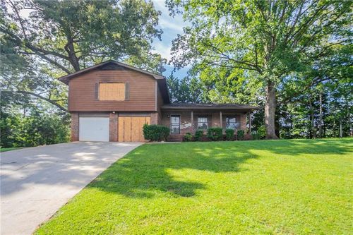 3600 River Hills Ct, Ellenwood, GA, 30294-1217 | Card Image