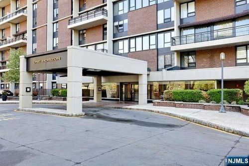 1 Horizon Rd, Fort Lee, NJ, 07024-6502 | Card Image