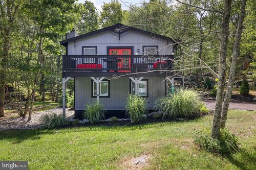 6114 Decker Rd, Bushkill, PA, 18324-7940 | Card Image