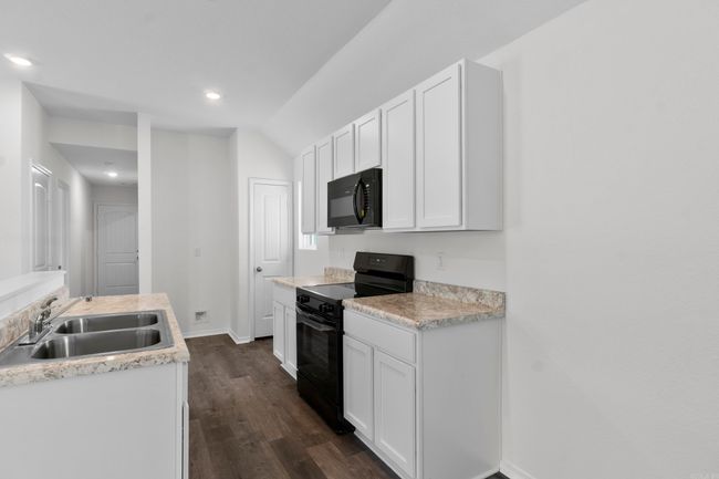 8201 Stacy Ln, House other with 2 bedrooms, 2 bathrooms and null parking in Little Rock AR | Image 13