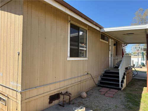 2040 Parkridge Ave, Norco, CA, 92860-2872 | Card Image