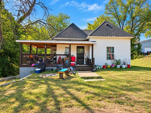 307 S Maple St, Galena, MO, 65656-9625 | Card Image