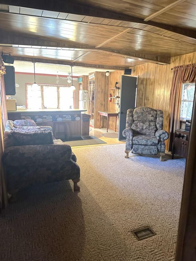 living room | Image 15