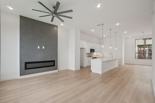 unit-104-13351 Goodland St, Farmers Branch, TX, 75234-5175 | Card Image