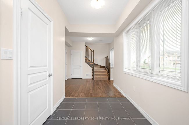 11 Ladybell Lane, House attached with 2 bedrooms, 3 bathrooms and 1 parking in Hannon ON | Image 6