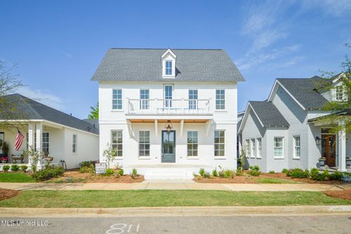 319 Ryan Ave, Starkville, MS, 39759-9284 | Card Image