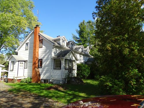 72 Bridge St W, Port Robinson, ON, L0S1K0 | Card Image