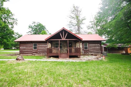 210 Kingwood Dr, Sparta, TN, 38583-3335 | Card Image