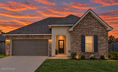 211 Saint Faith St, Youngsville, LA, 70592-6697 | Card Image