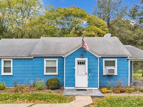 1004 Gringo Rd, Aliquippa, PA, 15001-4821 | Card Image