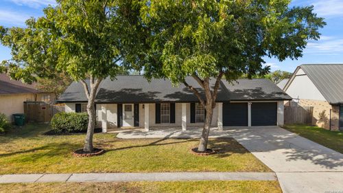 5818 Burgoyne St, San Antonio, TX, 78233-5102 | Card Image