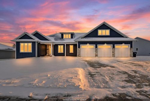 1725 Red Oak Street, HOWARD, WI, 54313 | Card Image