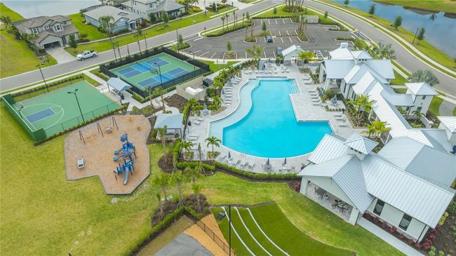 17340 Savory Mist Cir, House other with 4 bedrooms, 3 bathrooms and null parking in BRADENTON FL | Image 45