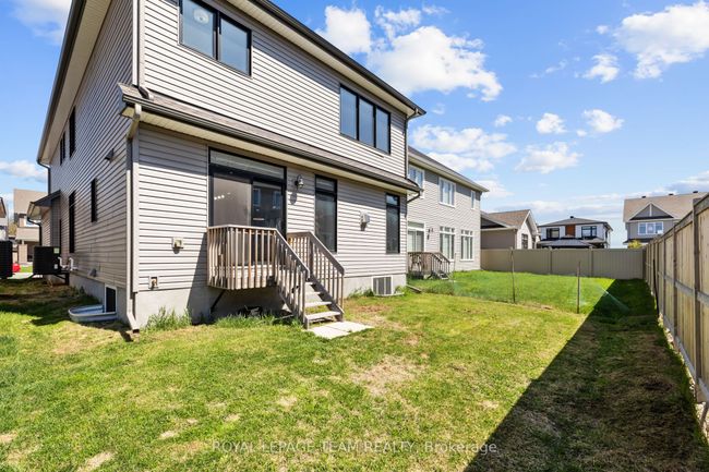 908 Echinacea Row, House other with 4 bedrooms, 4 bathrooms and 4 parking in Nepean ON | Image 33
