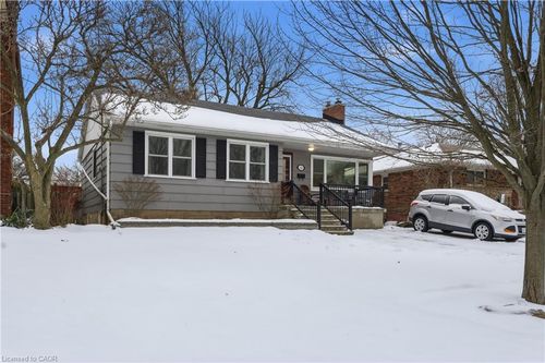 {{alt}} | Card Image