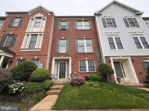 939 Harrison Cir, ALEXANDRIA, VA, 22304-7310 | Card Image