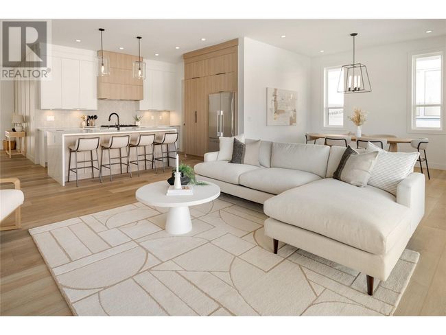 893 Loseth Dr, House other with 6 bedrooms, 4 bathrooms and 4 parking in Kelowna BC | Image 17
