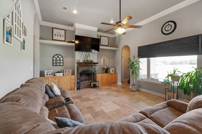 10210 Angie Ave, House other with 4 bedrooms, 2 bathrooms and null parking in Eustace TX | Image 4