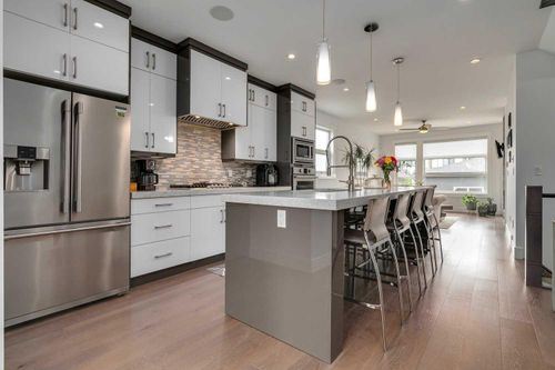 944 43 Street Sw, Calgary, AB, T3C1Z7 | Card Image