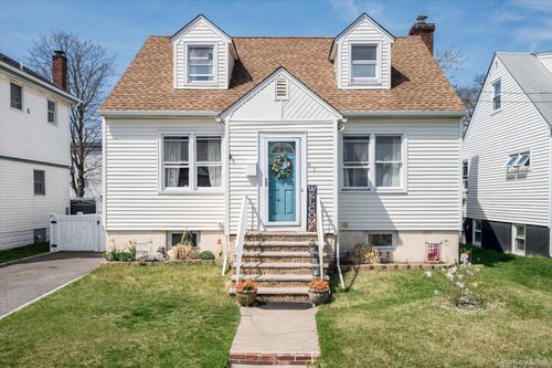 67 Waldo Ave, East Rockaway, NY, 11518-1419 | Card Image