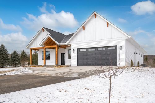 2171 86th Ave, OSCEOLA, WI, 54020-4349 | Card Image