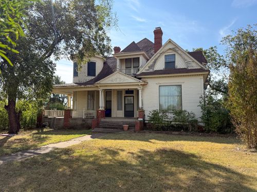 641 W 2nd St, Baird, TX, 79504-6015 | Card Image